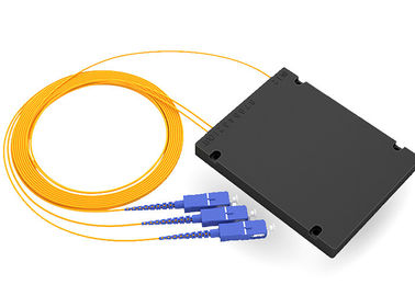 SpA a forma di scatola dell'ampio di lunghezza d'onda ABS a fibra ottica del separatore 1x2 con il connettore PC/dello Sc