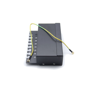 Pannello di patch in metallo montato a rack 1U nero per terminazione Ethernet RJ45