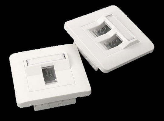 Pannello ibrido CAT6/CAT7 montato a parete con prese RJ45 per prestazioni ottimali della rete